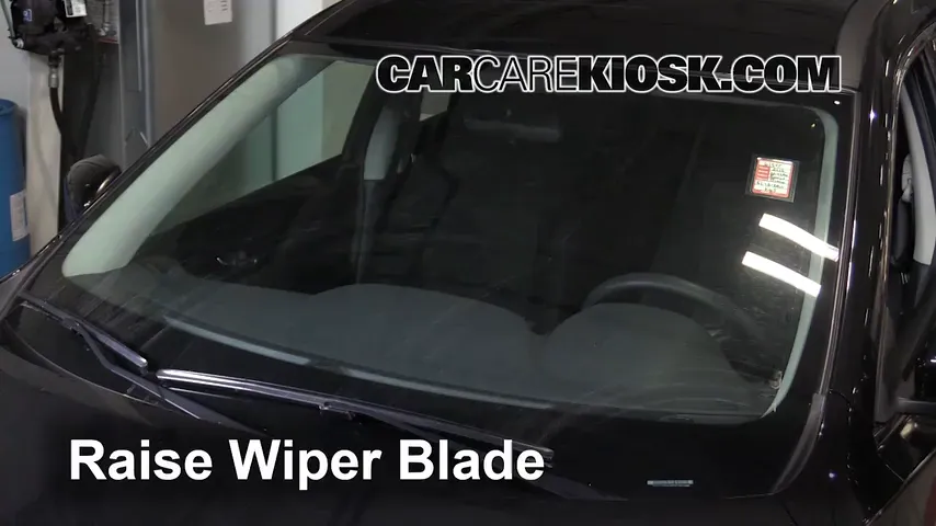 2016 Nissan Rogue S 2.5L 4 Cyl. Windshield Wiper Blade (Front) Replace Wiper Blades